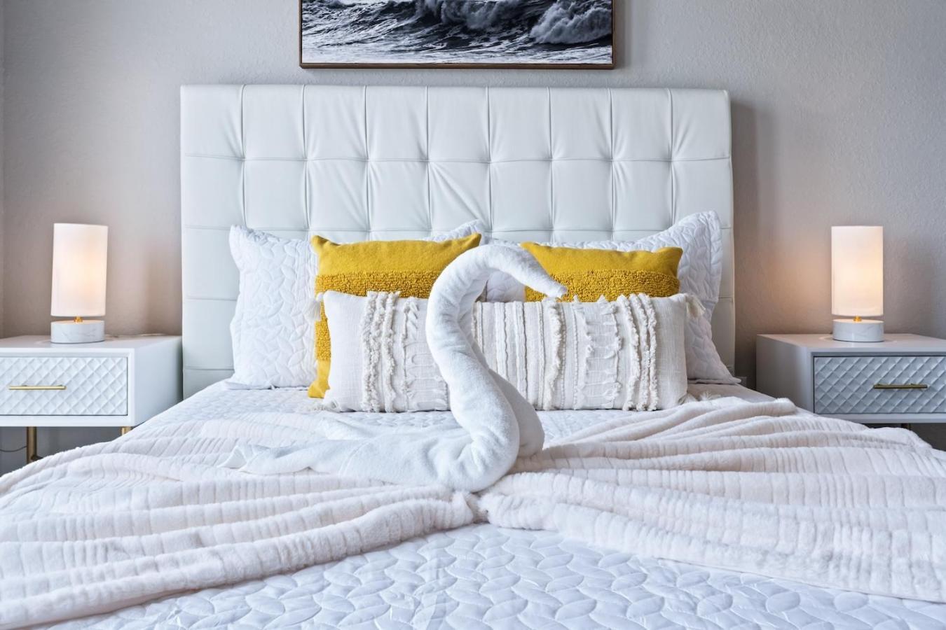 Central Avenue 2 Bed Mins From Tropicana Field Αγία Πετρούπολη Εξωτερικό φωτογραφία
